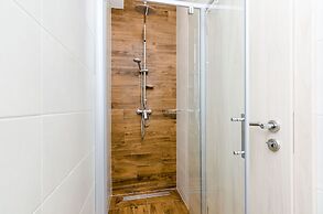 Apartment Moon River