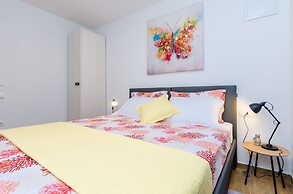 Apartment Moon River