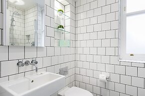 Urban Chic - Shaftesbury