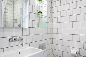 Urban Chic - Shaftesbury