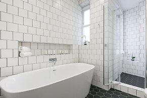 Urban Chic - Shaftesbury