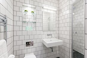 Urban Chic - Shaftesbury