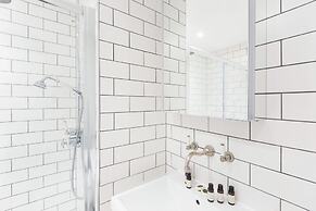 Urban Chic - Rathbone