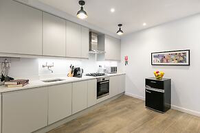 Urban Chic - Rathbone