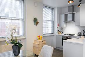 Urban Chic - Rathbone