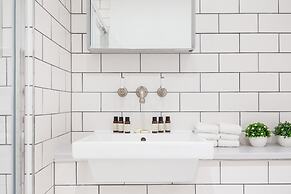 Urban Chic - Rathbone