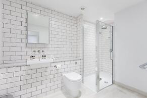 Urban Chic - Rathbone