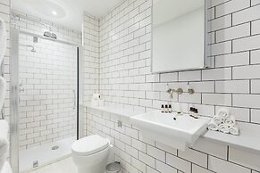 Urban Chic - Rathbone