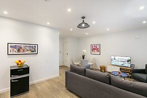 Urban Chic - Rathbone