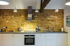 Urban Chic - Rathbone