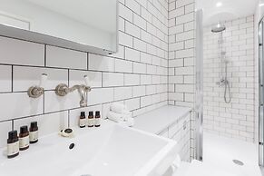 Urban Chic - Rathbone