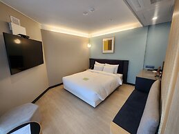 Hound Hotel Busan Station