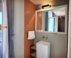 Hound Hotel Busan Station