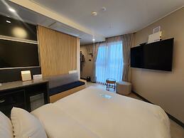 Hound Hotel Busan Station