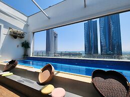 Hound Hotel Busan Station