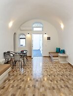Church & Cave - Santorini Private Residences