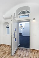 Church & Cave - Santorini Private Residences
