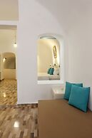 Church & Cave - Santorini Private Residences