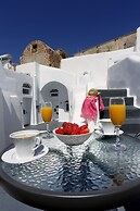 Church & Cave - Santorini Private Residences