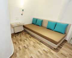 Church & Cave - Santorini Private Residences