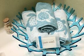 New Smyrna Beach Townhouse/flagler Ave/beach/walk Everywhere and Pet F