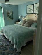 New Smyrna Beach Townhouse/flagler Ave/beach/walk Everywhere and Pet F