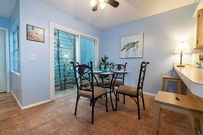 New Smyrna Beach Townhouse/flagler Ave/beach/walk Everywhere and Pet F