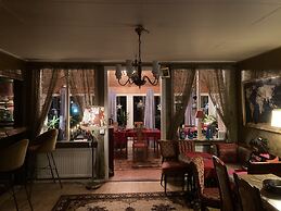 Madam Blå Hotel