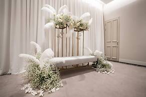 GRAVITY JOSUN Seoul Pangyo, Autograph Collection