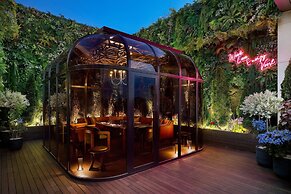 GRAVITY JOSUN Seoul Pangyo, Autograph Collection