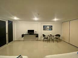 VANESSA 42 Suites - 5Th. Ave