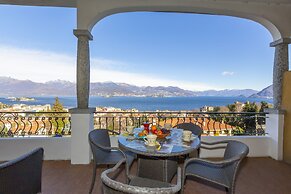 La Rosa Dei Venti Lake View Terrace