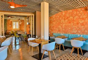 Alcazaba Premium Hotel