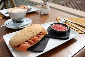 Alcazaba Premium Hotel