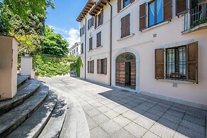 Berny 100m From Lake & Private Parking