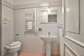 Berny 100m From Lake & Private Parking