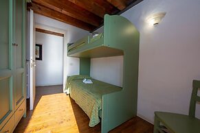 Liano Orchidea -terrace & Parking