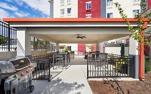 Candlewood Suites Asheville Downtown, an IHG Hotel