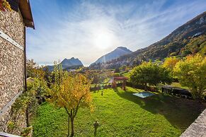 Liano Ginestra -Terrace & parking