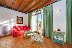 Liano Ginestra -Terrace & parking