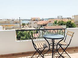 Chrissabella 6 Best Location Ever!