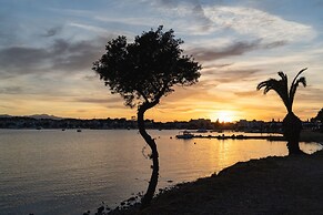 Chrissabella 6 Best Location Ever!