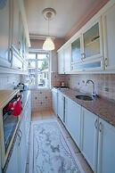 Nazende_beautiful Sea View Flat in Lovely Old Town