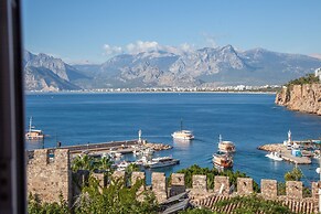 Nazende_beautiful Sea View Flat in Lovely Old Town