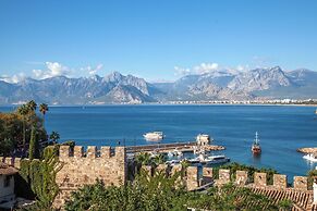 Nazende_beautiful Sea View Flat in Lovely Old Town