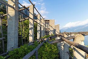 Liano Mimosa -relax & priv parking place