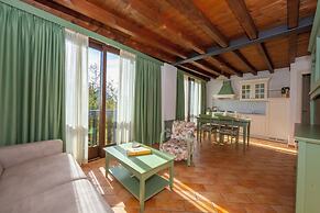 Liano Mimosa -relax & priv parking place