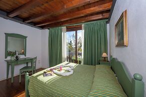 Liano Mimosa -relax & priv parking place