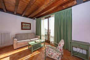 Liano Iris - Terrace & parking place