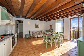 Liano Iris - Terrace & parking place